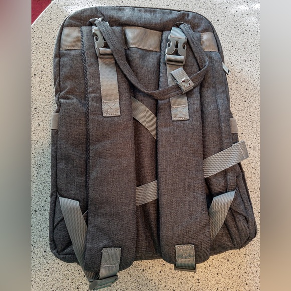 ❤️BNWT BOBBLE ROO DIAPER BAG❤️ - Picture 2 of 6